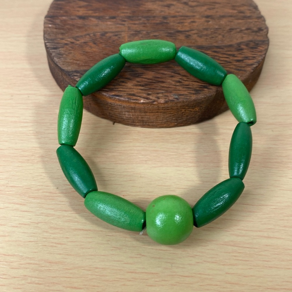 Elastic bracelet